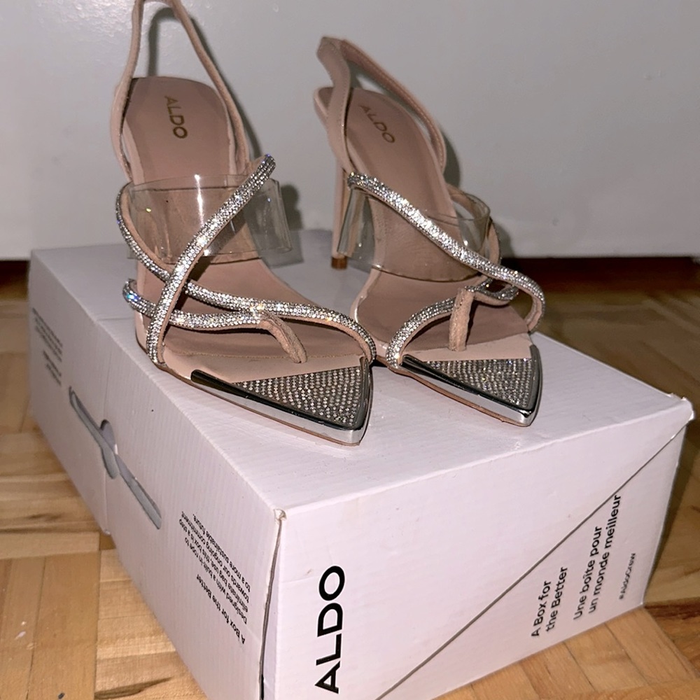 Aldo Heels size 7, beautiful & sparkly